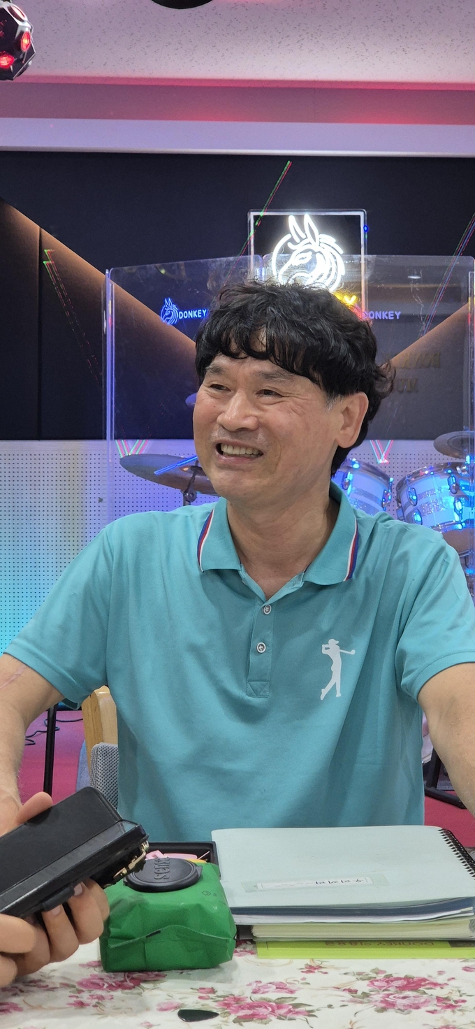 ‘빵과 음악 악기점’&‘당나귀 음악연습실’ 홍인호 대표(사진 제공: 최영길 선생)
