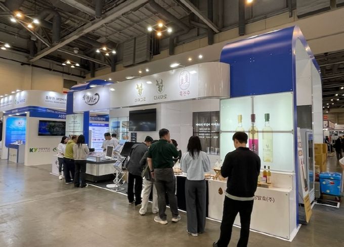 기장군이 지역 수산물 홍보를 위해 지역 업체와 함께 2025 부산국제수산EXPO에 참가했다