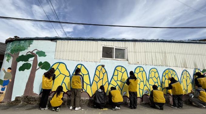 울주군치매안심센터, 삼동면 중리마을 벽화 보수