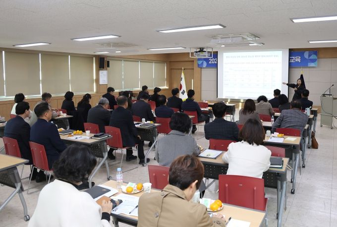 28일 진행한 무안군 고위직 대상 4대 폭력 예방교육