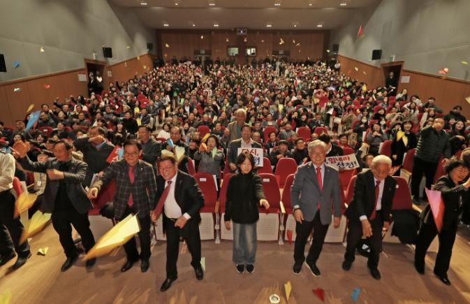 산청군, “다시, 산청”치유와 희망의 행사로 2025년 마무리