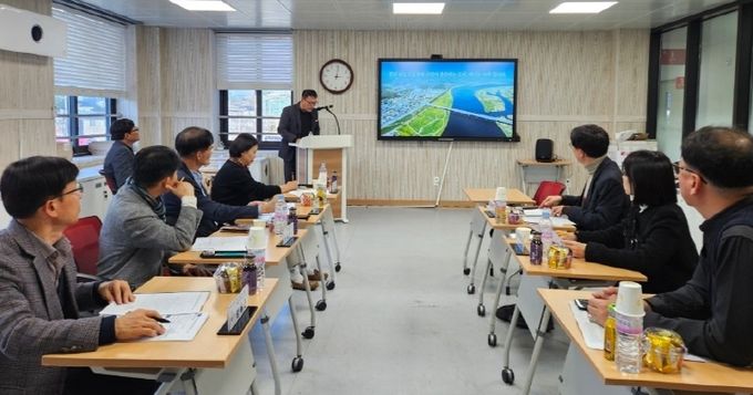 나주시보건소에서 남도음식문화큰잔치 개최지 적합성 평가를 진행하고 있다.