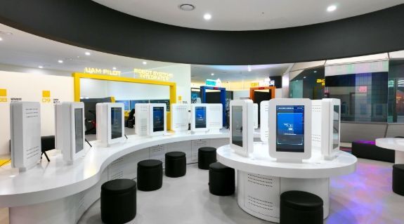 미래직업관 내부 전경(AI 활용 포토존 등이 있는 ‘AI와 미래의 나’ 체험존)