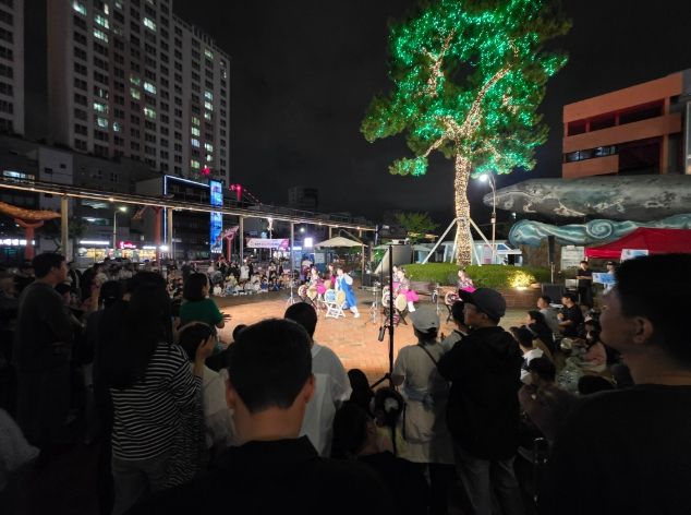 가족과 함께하는 장생포고래문화특구 야간관광 ‘만족도 91.6%’