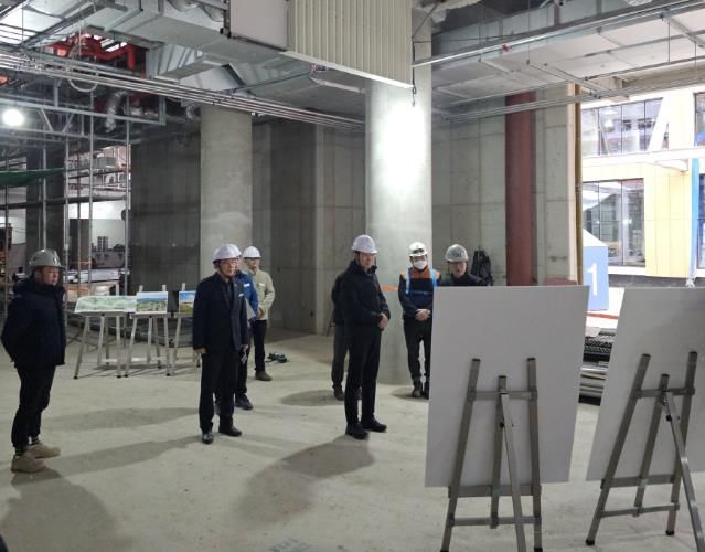 지난해 12월 순천시 관계자들이 신청사 건립사업 현장에서 동절기 대비 특별 안전 점검을 실시하고 있다