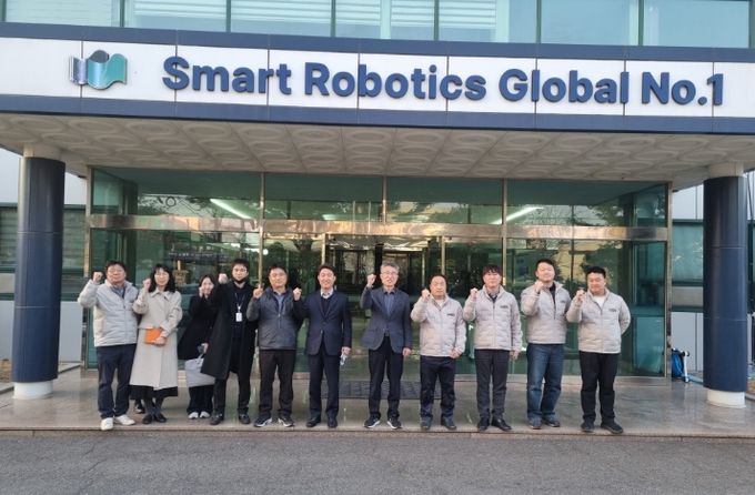 1. 신성델타테크 방문 단체사진