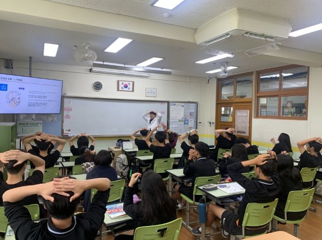 청소년 몸튼튼 한의약건강교실 운영 모습